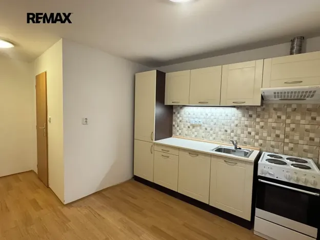 Pronájem bytu 2+1, Krabčice, 48 m2