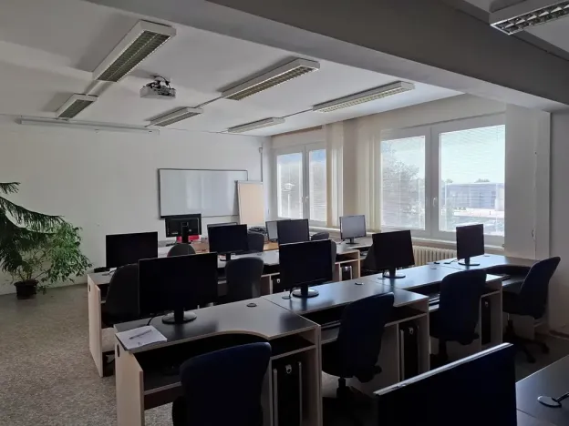 Pronájem kanceláře, Brno, 420 m2
