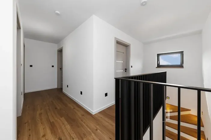 Prodej rodinného domu, Černovice, 200 m2