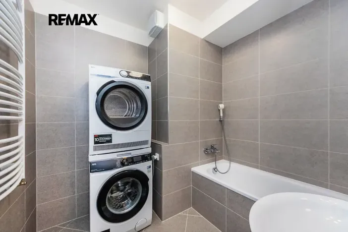 Prodej bytu 3+kk, Praha - Dolní Měcholupy, Kardausova, 84 m2