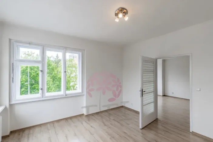 Pronájem bytu 2+1, Praha - Vršovice, Bělocerkevská, 76 m2