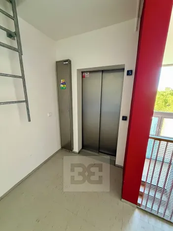 Prodej bytu 2+kk, Praha - Letňany, Kostomlatská, 45 m2