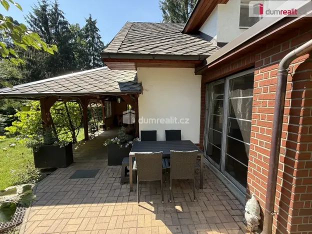 Prodej rodinného domu, Kamenice, Ke Skále, 120 m2