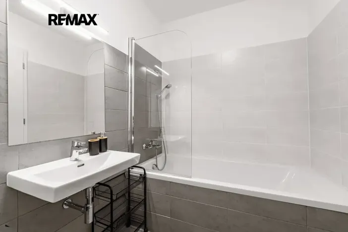 Pronájem bytu 2+kk, Kladno, Benediktínská, 50 m2