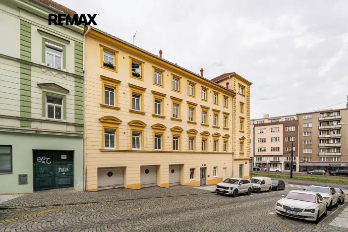 Pronájem bytu 2+kk, Praha - Břevnov, Heleny Malířové, 68 m2