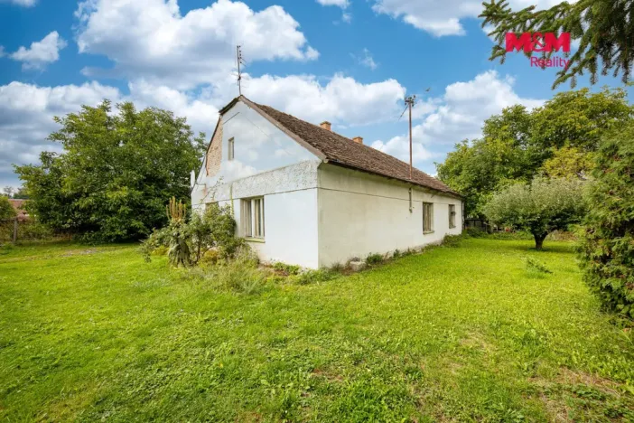 Prodej rodinného domu, Močovice, 50 m2