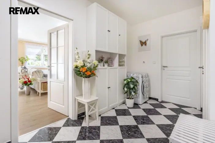 Prodej bytu 3+kk, Karlovy Vary, Raisova, 87 m2