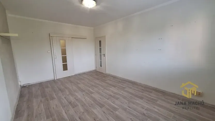 Prodej bytu 2+1, Kroměříž, Velehradská, 56 m2