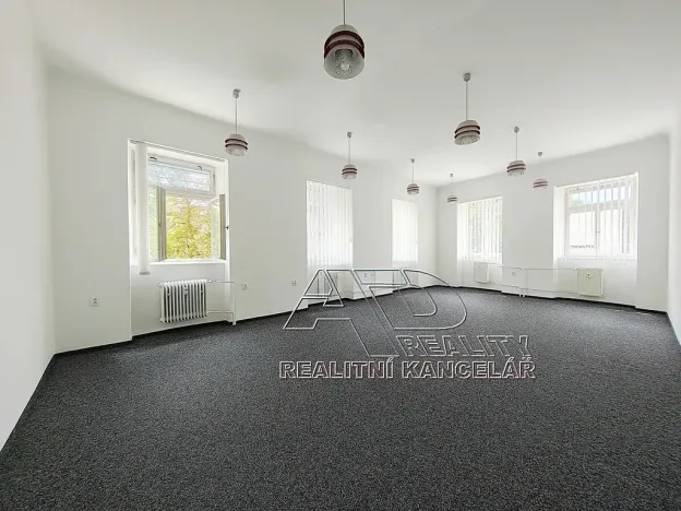 Pronájem kanceláře, České Budějovice, Kanovnická, 210 m2