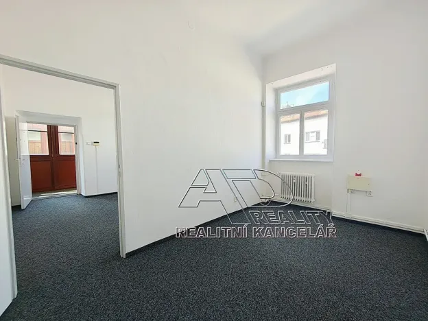 Pronájem kanceláře, České Budějovice, Kanovnická, 210 m2