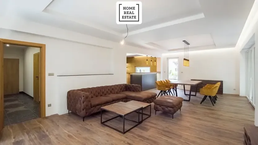 Prodej bytu 3+kk, Karlovy Vary, Šumavská, 171 m2