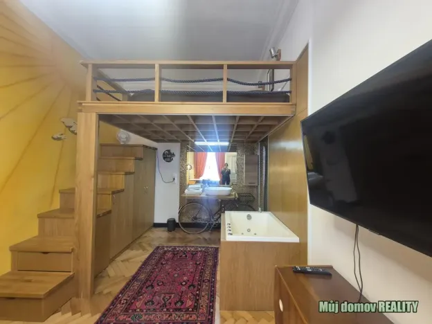Pronájem bytu 1+1, Praha - Nové Město, Hálkova, 38 m2
