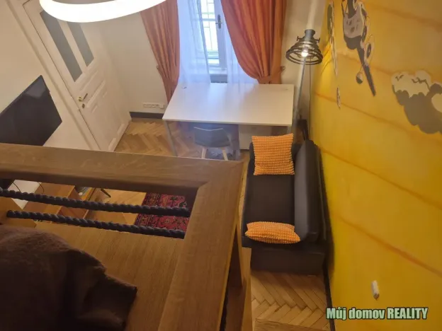 Pronájem bytu 1+1, Praha - Nové Město, Hálkova, 38 m2