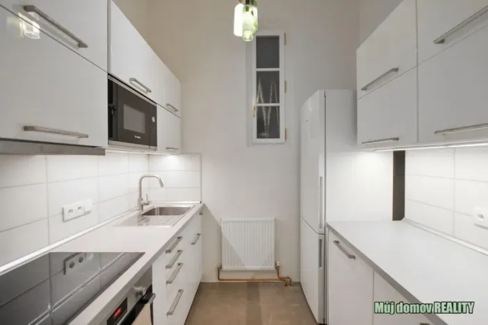 Pronájem bytu 1+1, Praha - Nové Město, Hálkova, 33 m2