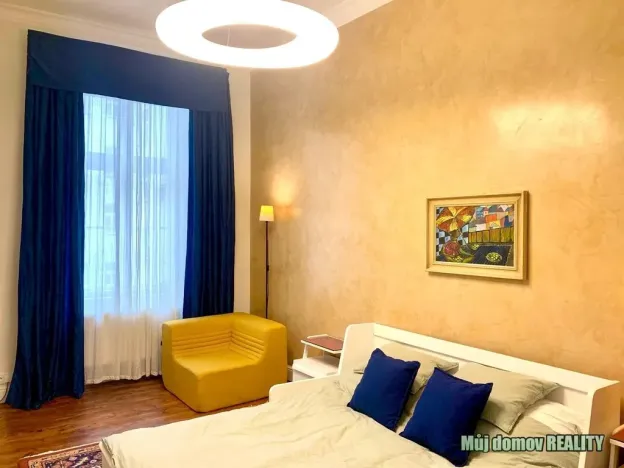 Pronájem bytu 1+1, Praha - Nové Město, Hálkova, 33 m2