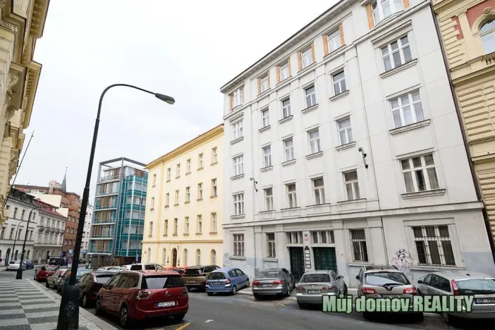 Pronájem bytu 1+1, Praha - Nové Město, Hálkova, 33 m2