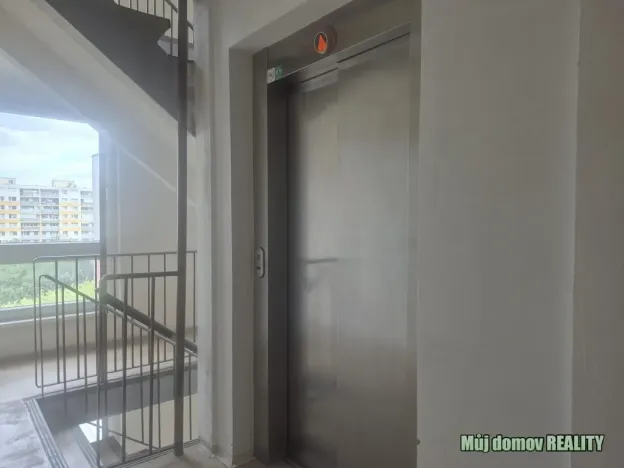 Pronájem bytu 3+1, Praha - Řepy, Na chobotě, 75 m2