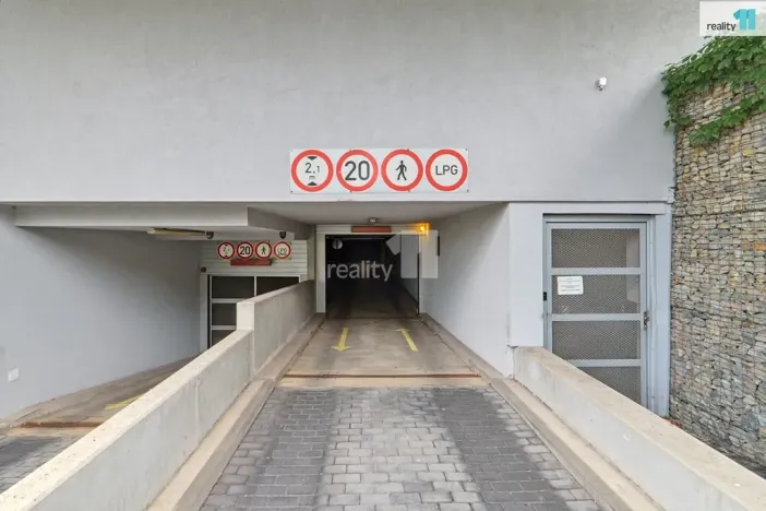 Prodej bytu 1+kk, Praha - Krč, Hudečkova, 48 m2