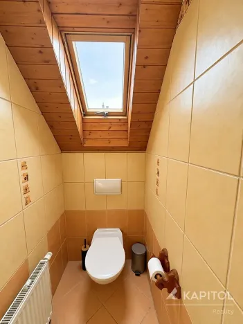 Prodej rodinného domu, Hostomice, Husova, 140 m2