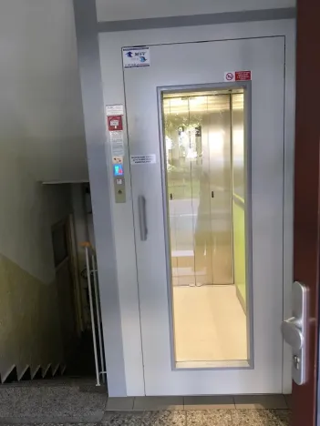 Pronájem bytu 2+1, Hradec Králové - Pražské Předměstí, Hrubínova, 63 m2