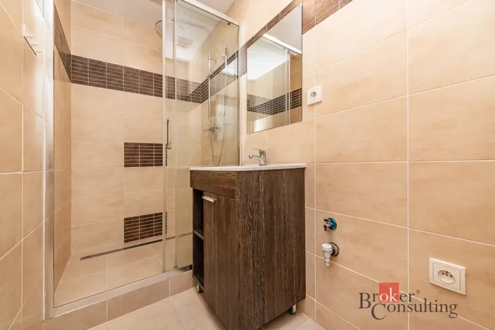 Pronájem bytu 2+kk, Praha - Kobylisy, Chabařovická, 47 m2