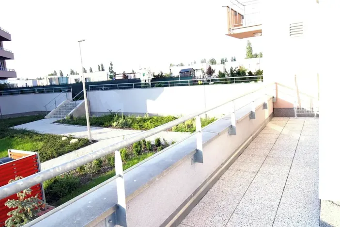 Pronájem bytu 1+kk, Praha - Letňany, Hlučkova, 38 m2