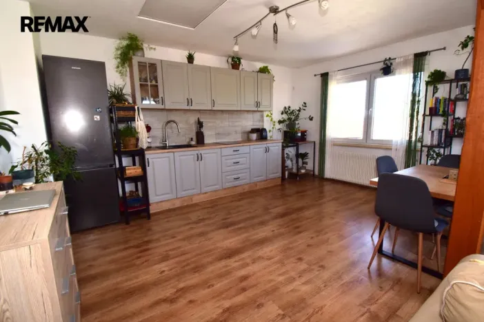 Prodej rodinného domu, Oslov, 222 m2