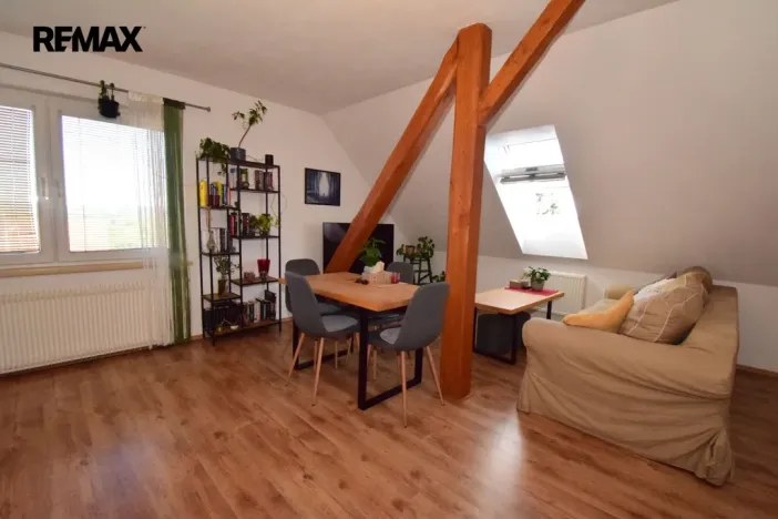 Prodej rodinného domu, Oslov, 222 m2