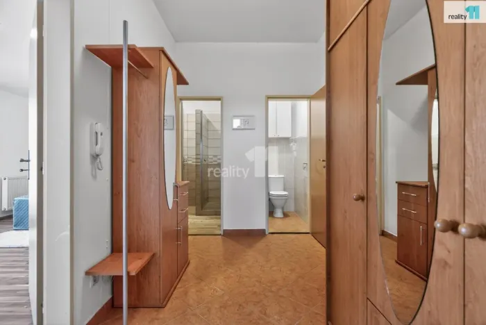 Pronájem bytu 2+kk, Jesenice, Sluneční, 58 m2