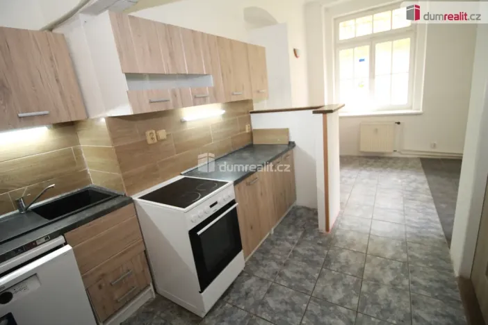 Pronájem bytu 2+1, Mariánské Lázně, Hlavní třída, 67 m2
