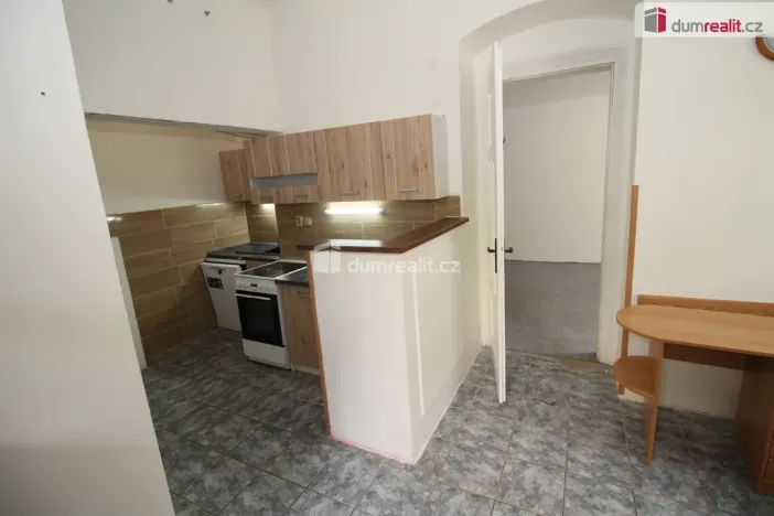 Pronájem bytu 2+1, Mariánské Lázně, Hlavní třída, 67 m2