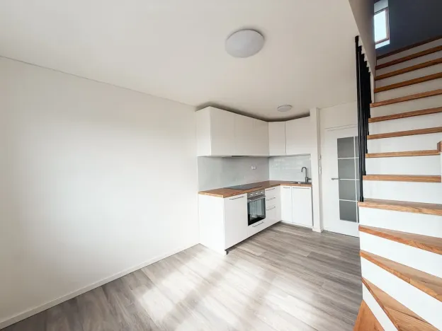 Pronájem bytu 2+kk, Praha, U první baterie, 30 m2