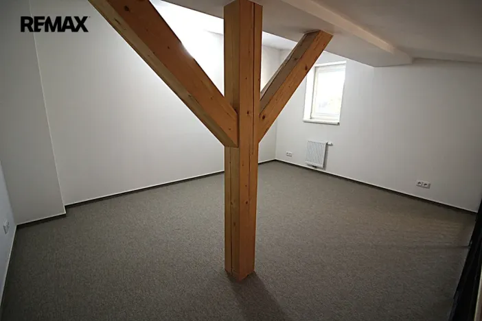 Pronájem bytu 2+kk, Chrastava, náměstí 1. máje, 71 m2