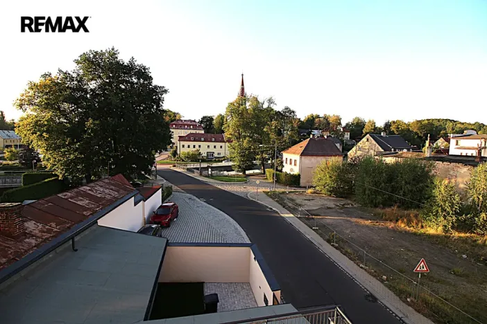 Pronájem bytu 2+kk, Chrastava, náměstí 1. máje, 71 m2
