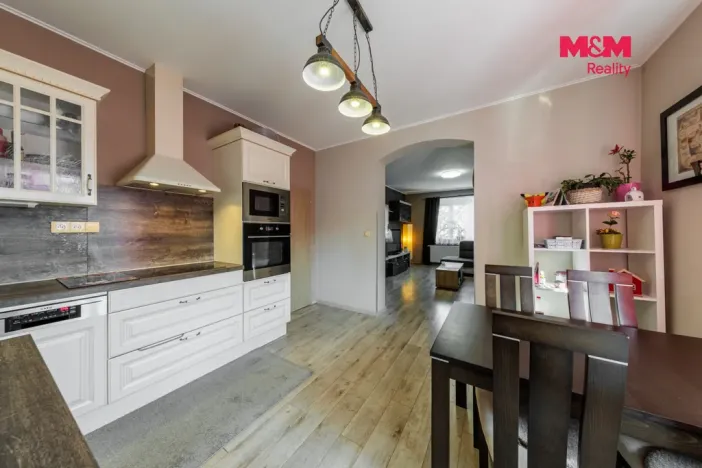 Prodej rodinného domu, Karlovy Vary - Doubí, Nová, 100 m2