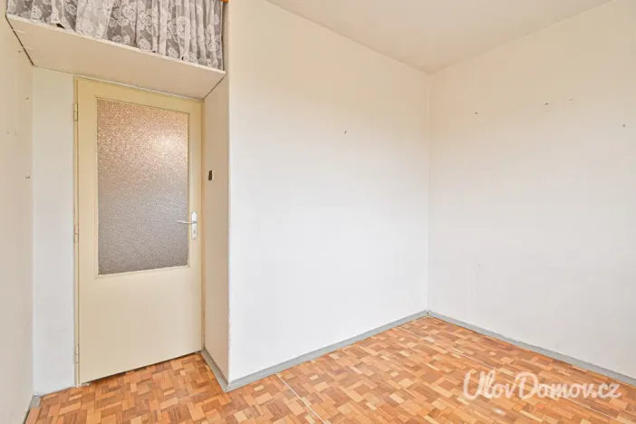 Prodej bytu 4+1, Praha - Lhotka, Toušeňská, 77 m2