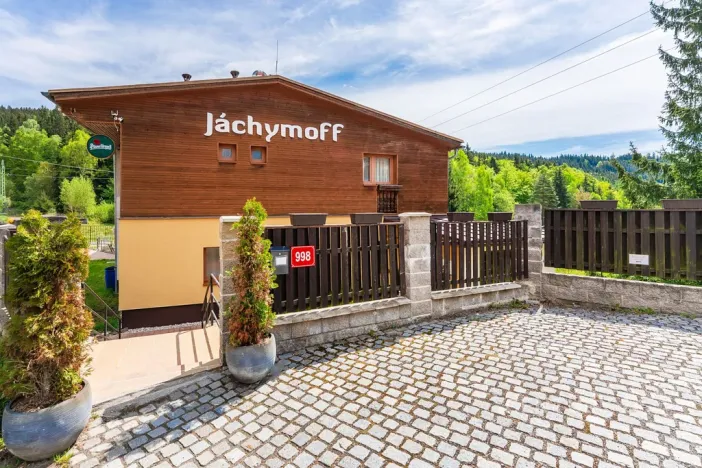 Prodej ubytování, Jáchymov, Fibichova, 578 m2