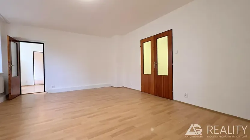Pronájem bytu 3+1, Praha - Dejvice, Krohova, 76 m2