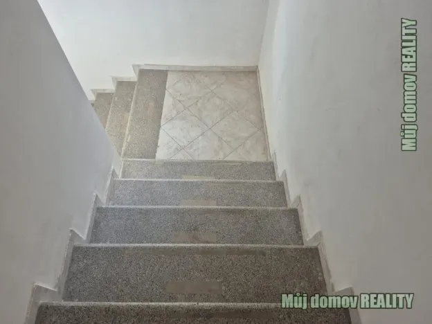Pronájem obchodního prostoru, Žatec, Husitské náměstí, 300 m2