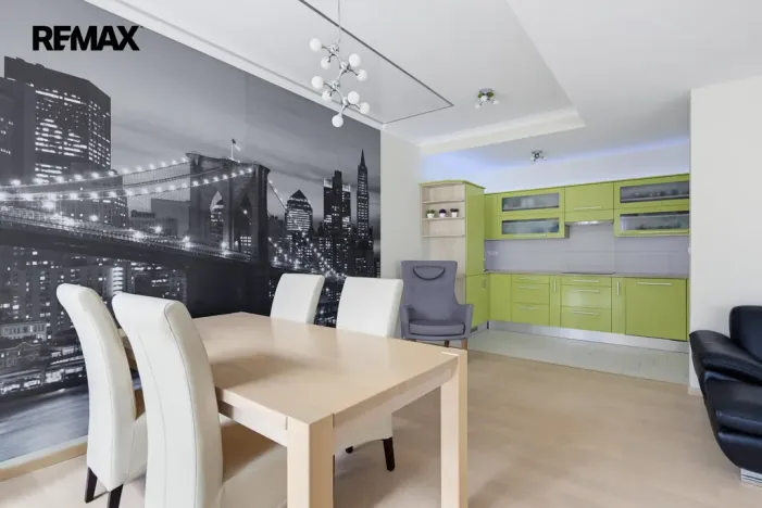 Prodej bytu 4+kk, Karlovy Vary, Libušina, 171 m2