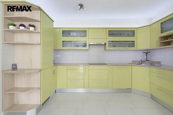 Prodej bytu 4+kk, Karlovy Vary, Libušina, 171 m2