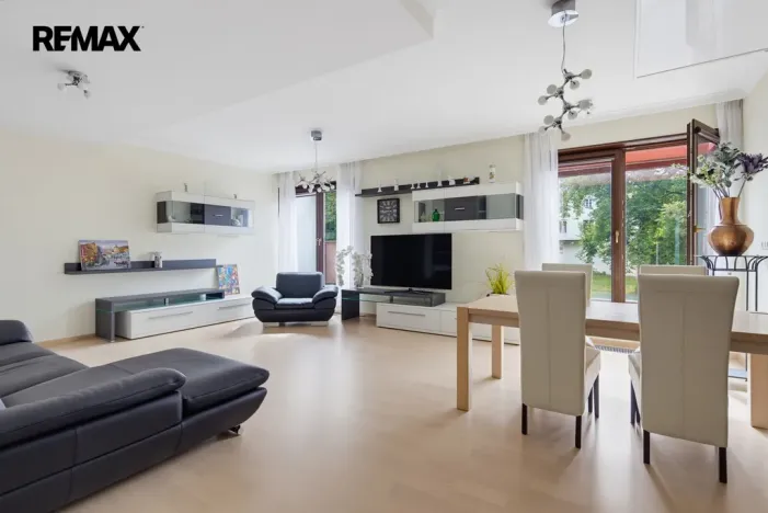 Prodej bytu 4+kk, Karlovy Vary, Libušina, 171 m2