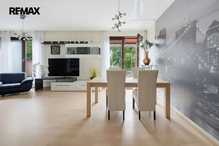 Prodej bytu 4+kk, Karlovy Vary, Libušina, 171 m2