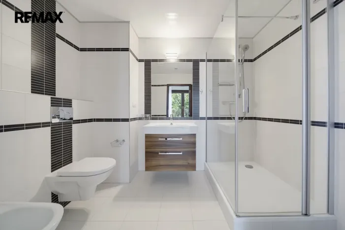 Prodej bytu 4+kk, Karlovy Vary, Libušina, 171 m2