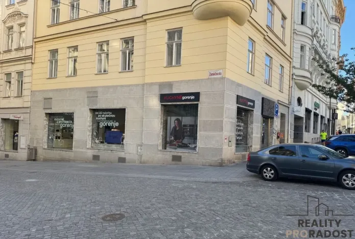 Pronájem obchodního prostoru, Brno - Brno-město, 109 m2