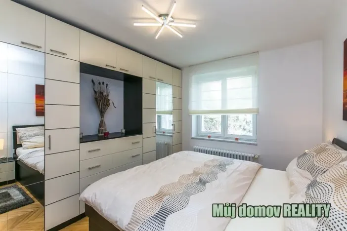 Pronájem bytu 2+1, Praha - Vokovice, Kladenská, 61 m2