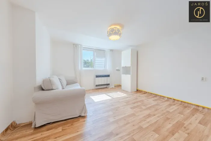 Prodej bytu 2+1, Unhošť, Komenského, 48 m2