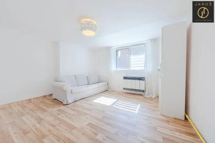 Prodej bytu 2+1, Unhošť, Komenského, 48 m2
