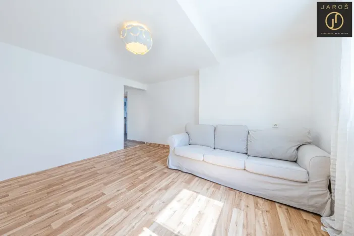 Prodej bytu 2+1, Unhošť, Komenského, 48 m2