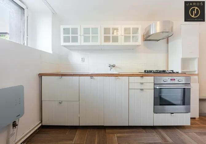 Prodej bytu 2+1, Unhošť, Komenského, 48 m2